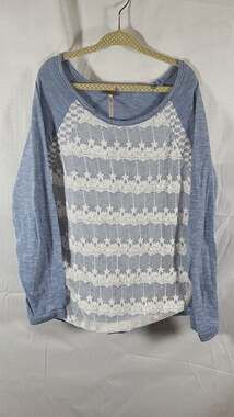 Poof Girl Blue Marled Knit Lace Front Raglan Pullover Top, size 14